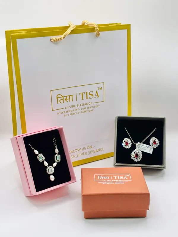 Silver_Necklace_For_Women