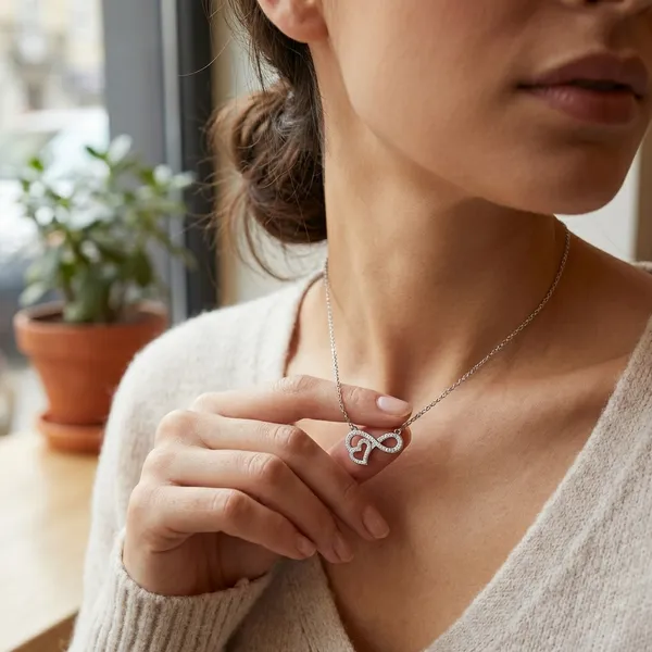 Silver_Necklace_For_Women