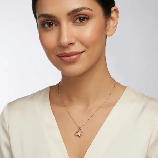 Silver_Pendant_Necklace_For_Women