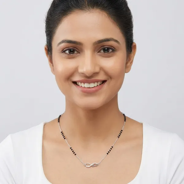 Golden_And_Blck_Mangalsutra_For_Women