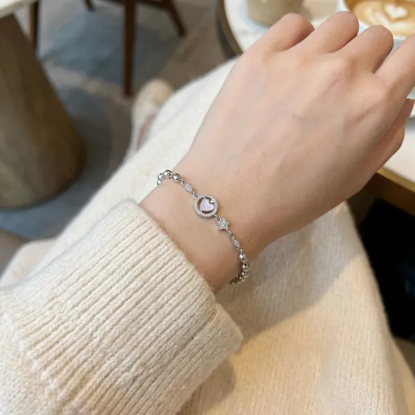 Silver_Bracelet_For_Women