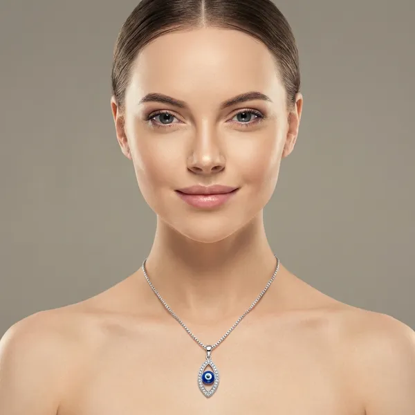 Silver_Pendant_With_Chain_For_Women