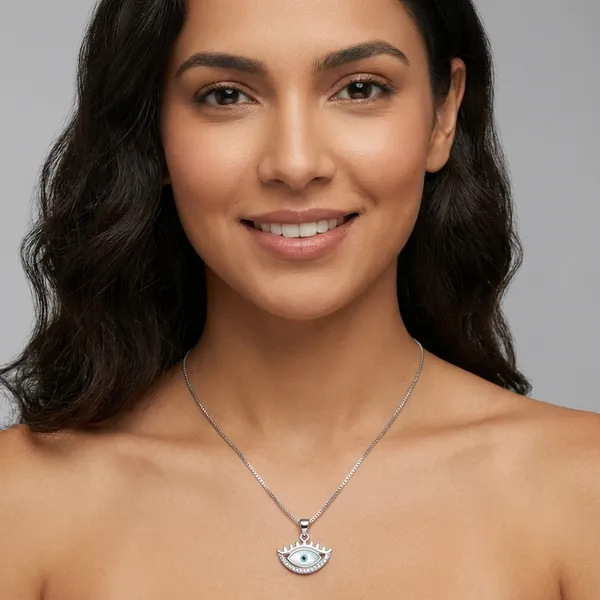 Silver_Pendant_With_Chain_For_Women