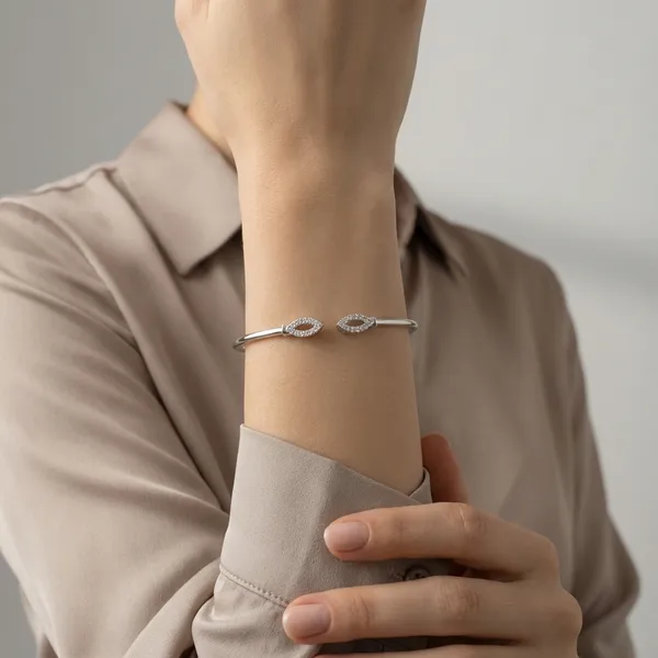 Silver_Open_Cuff_Bracelet_For_Women