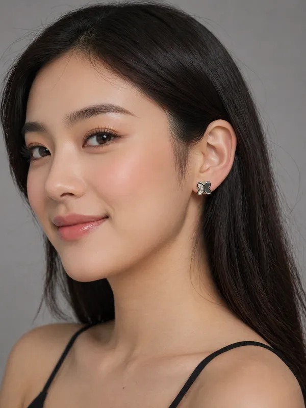 Silver_Stud_Earrings_For_Women