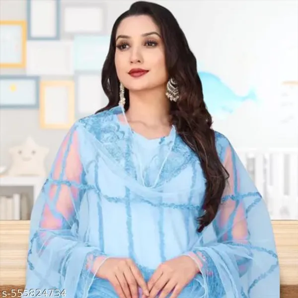 Women_Trendy_And_Stylish_Kurta_Set