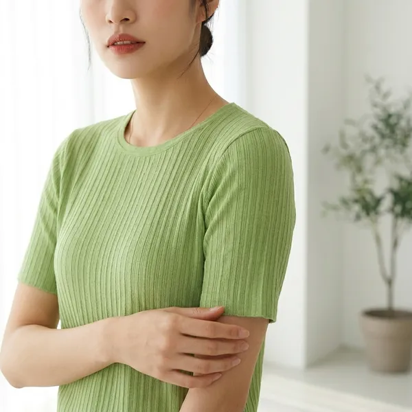 Green_Classic_Stylish_Tshirt_For_Women