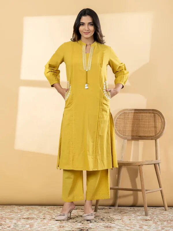 Yellow_Kurta_and_Palazzo_Set_for_Women