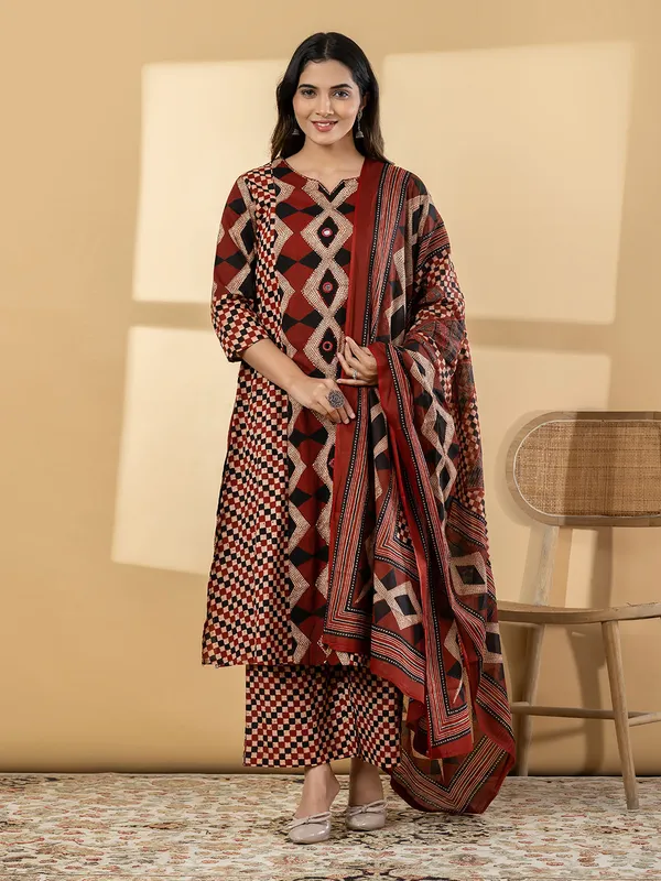 Women's_Geometric_Print_Kurta_Set_with_Dupatta_-_Maroon_and_Multi-Color