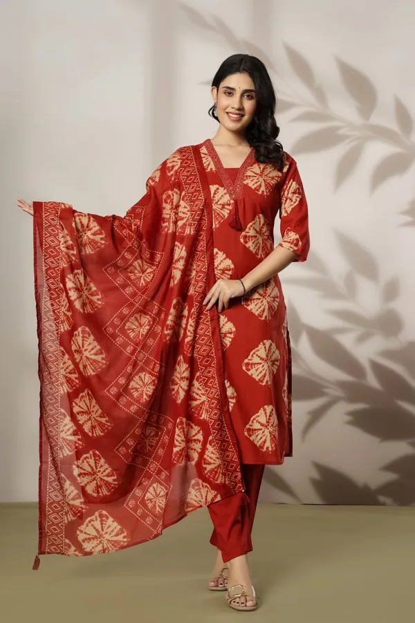 Red_Cotton_Printed_Kurta_Set_with_Dupatta_-_Traditional_Indian_Ethnic_Wear