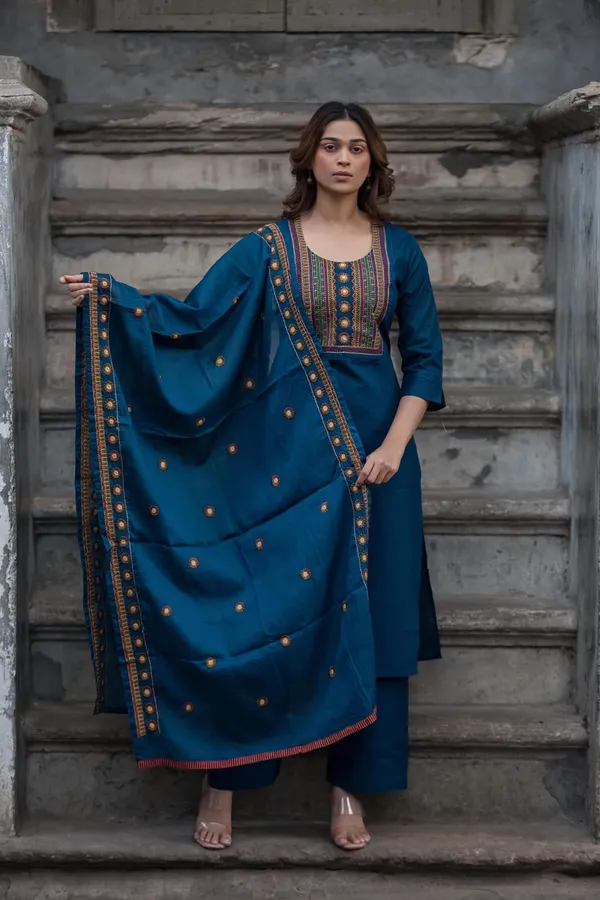 Elegant_Blue_Embroidered_Salwar_Suit_Set_with_Dupatta