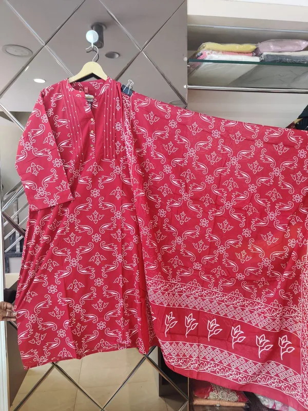 Red_Bandhani_Print_Cotton_Kurta_Palazzo_Set_With_Dupatta