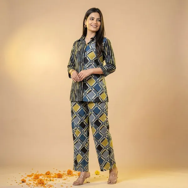 Women's_Striped_and_Geometric_Printed_Co-ord_Set