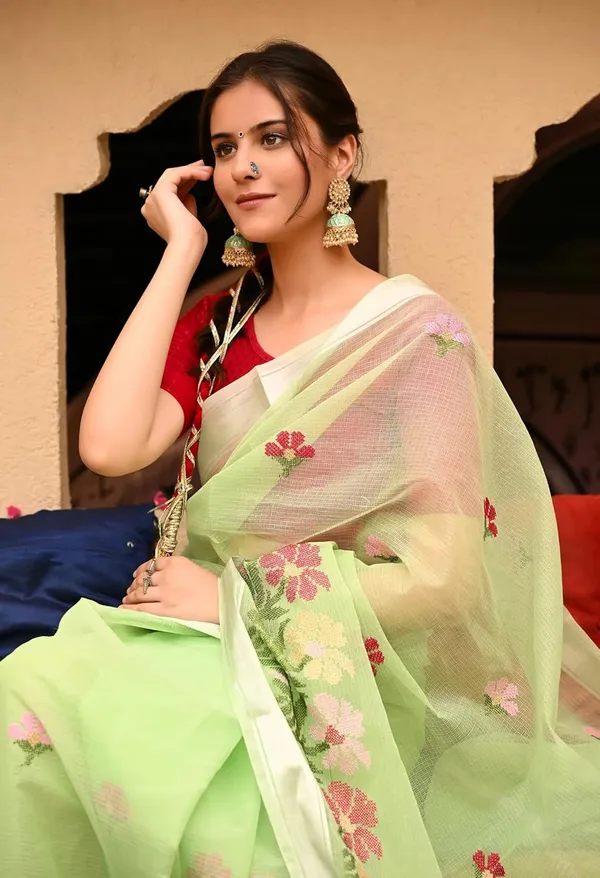 Kotadoria_Light_Green_Kota_Doria_Pure_Cotton_Chikankari_Saree_For_Women