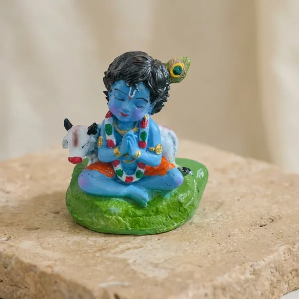 Bal_Krishna_With_Cow_Idol_For_Car_Dashboard