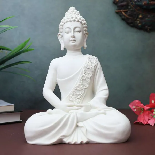 White_Big_Budha