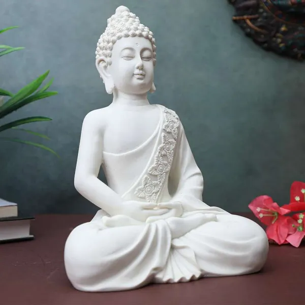White_Big_Budha