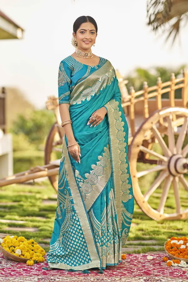 MANOHARI_adorable_woven_pattern_Banarasi_Silk_saree_for_women_with_Blouse_Piece