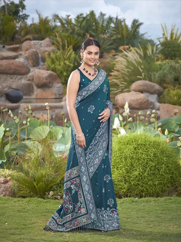 MANOHARI_Women's_Most_Trendy_Banarasi_Woven_Turquoise_Blue_Saree_With_Heavy_Jacquard_Work_Saree_With_Blouse_Piece