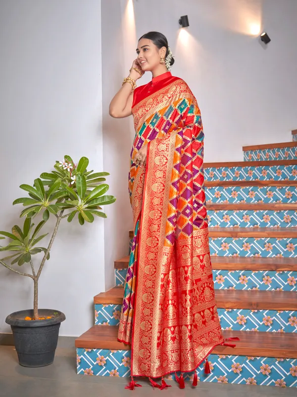Manohari_Womens_Most_Trendy_Banarasi_Woven_Yellow_With_Multicolor_Saree_With_Heavy_Jacquard_Work_Saree_With_Blouse_Piece
