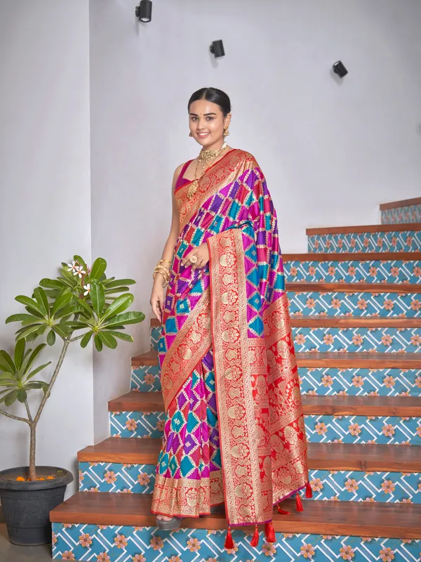 Manohari_Womens_Most_Trendy_Banarasi_Woven_Pink_Wine_With_Multicolor_Saree_With_Heavy_Jacquard_Work_Saree_With_Blouse_Piece