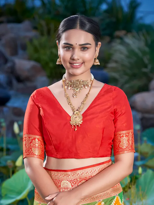 Manohari_Womens_Most_Trendy_Banarasi_Woven_Green_With_Multicolor_Saree_With_Heavy_Jacquard_Work_Saree_With_Blouse_Piece