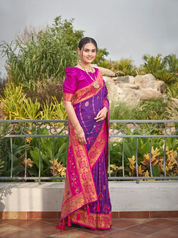 Manohari_Womens_Most_Trendy_Banarasi_Woven_Purple_With_Pink_Saree_With_Heavy_Jacquard_Work_Saree_With_Blouse_Piece