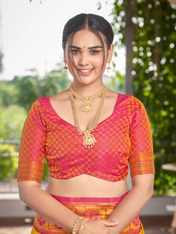 Manohari_Womens_Most_Trendy_Banarasi_Woven_Yellow_With_Pink_Saree_With_Heavy_Jacquard_Work_Saree_With_Blouse_Piece