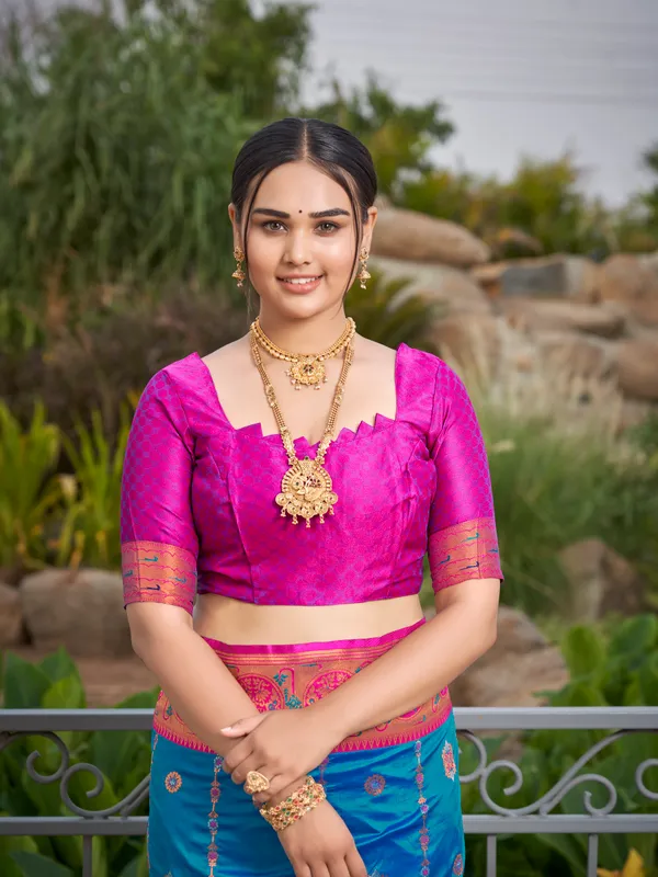 Manohari_Womens_Most_Trendy_Banarasi_Woven_Blue_With_Pink_Saree_With_Heavy_Jacquard_Work_Saree_With_Blouse_Piece