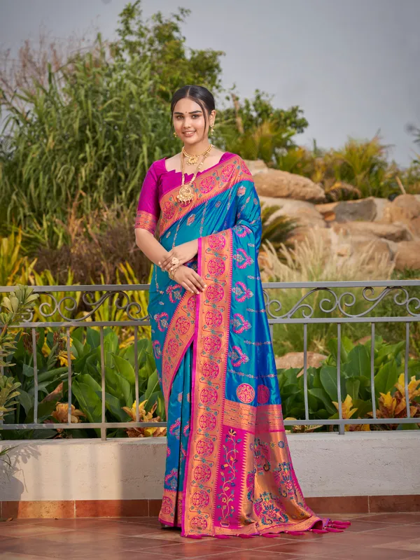 Manohari_Womens_Most_Trendy_Banarasi_Woven_Blue_With_Pink_Saree_With_Heavy_Jacquard_Work_Saree_With_Blouse_Piece