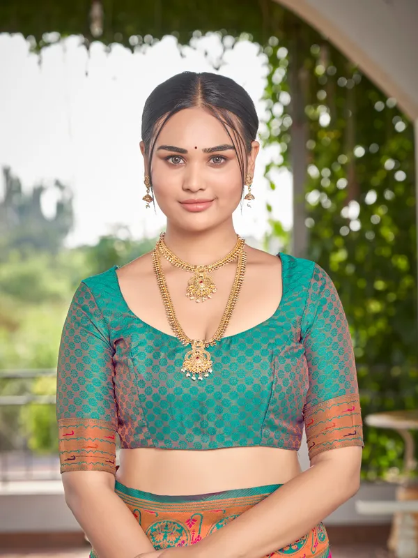 Manohari_Womens_Most_Trendy_Banarasi_Woven_Pink_With_Green_Saree_With_Heavy_Jacquard_Work_Saree_With_Blouse_Piece