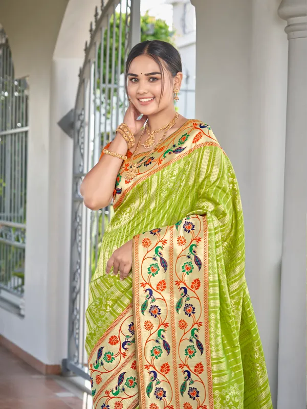 Manohari_Womens_Most_Trendy_Banarasi_Woven_Green_With_Orange_Saree_With_Heavy_Jacquard_Work_Saree_With_Blouse_Piece