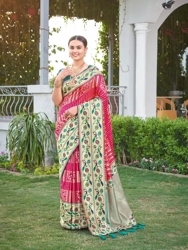 Manohari_Womens_Most_Trendy_Banarasi_Woven_Pink_With_Green_Saree_With_Heavy_Jacquard_Work_Saree_With_Blouse_Piece