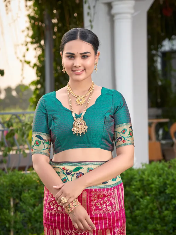 Manohari_Womens_Most_Trendy_Banarasi_Woven_Pink_With_Green_Saree_With_Heavy_Jacquard_Work_Saree_With_Blouse_Piece