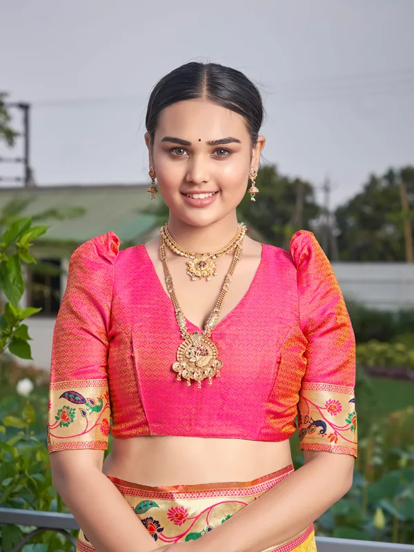 Manohari_Womens_Most_Trendy_Banarasi_Woven_Yellow_With_Pink_Saree_With_Heavy_Jacquard_Work_Saree_With_Blouse_Piece