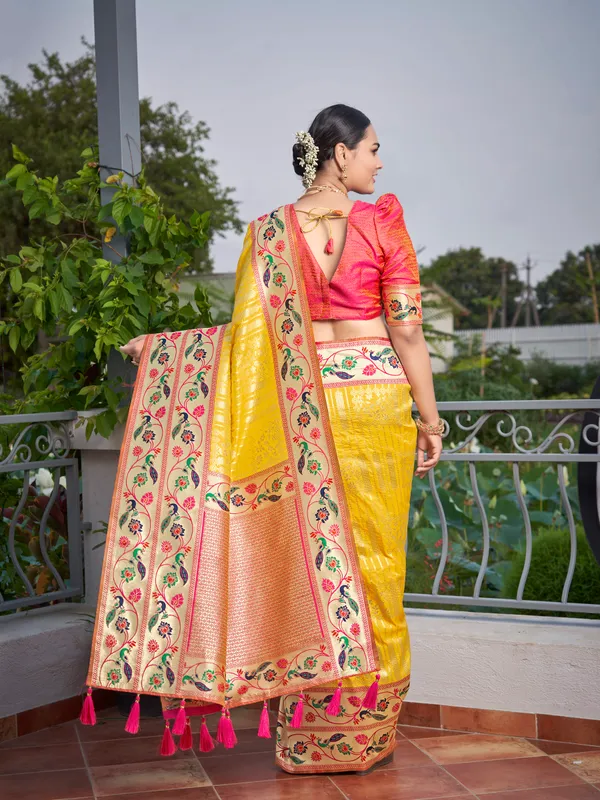 Manohari_Womens_Most_Trendy_Banarasi_Woven_Yellow_With_Pink_Saree_With_Heavy_Jacquard_Work_Saree_With_Blouse_Piece