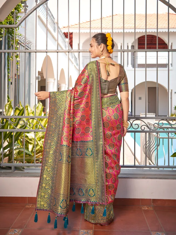 Manohari_Womens_Most_Trendy_Banarasi_Woven_Pink_With_Blue_Saree_With_Heavy_Jacquard_Work_Saree_With_Blouse_Piece