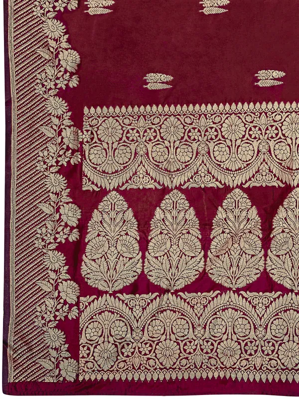 Manohari_Womens_Most_Trendy_Banarasi_Woven_Maroon_Saree_With_Heavy_Jacquard_Work_Saree_With_Blouse_Piece