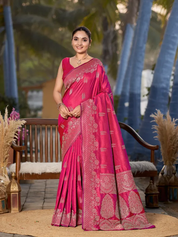 Manohari_Womens_Most_Trendy_Banarasi_Woven_Pink_Saree_With_Heavy_Jacquard_Work_Saree_With_Blouse_Piece