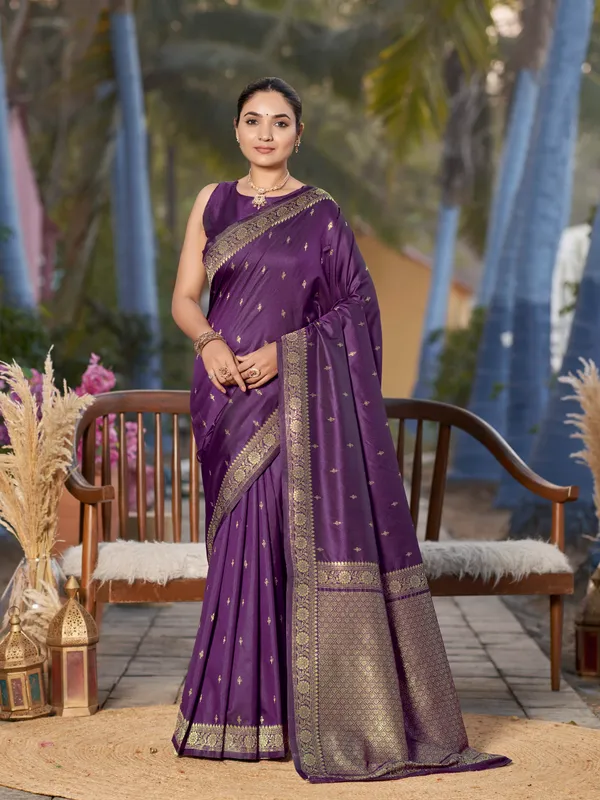 Manohari_Womens_Most_Trendy_Banarasi_Woven_Purple_Saree_With_Heavy_Jacquard_Work_Saree_With_Blouse_Piece