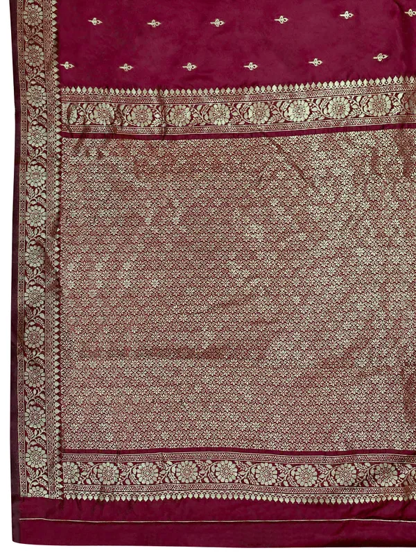 Manohari_Womens_Most_Trendy_Banarasi_Woven_Maroon_Saree_With_Heavy_Jacquard_Work_Saree_With_Blouse_Piece