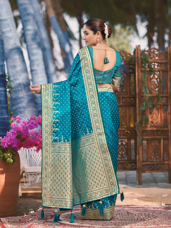 Manohari_Womens_Most_Trendy_Banarasi_Satin_Silk_Woven_Turquiose_Blue_Saree_With_Heavy_Jacquard_Work_Saree_With_Blouse_Piece