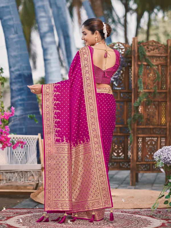 Manohari_Womens_Most_Trendy_Banarasi_Satin_Silk_Woven_Pink_Saree_With_Heavy_Jacquard_Work_Saree_With_Blouse_Piece