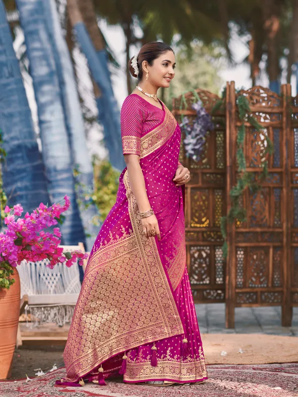 Manohari_Womens_Most_Trendy_Banarasi_Satin_Silk_Woven_Pink_Saree_With_Heavy_Jacquard_Work_Saree_With_Blouse_Piece