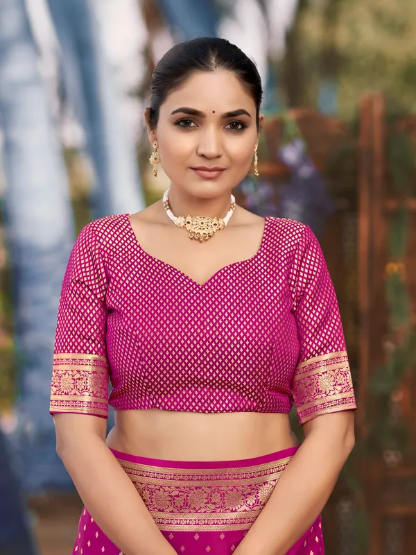 Manohari_Womens_Most_Trendy_Banarasi_Satin_Silk_Woven_Pink_Saree_With_Heavy_Jacquard_Work_Saree_With_Blouse_Piece