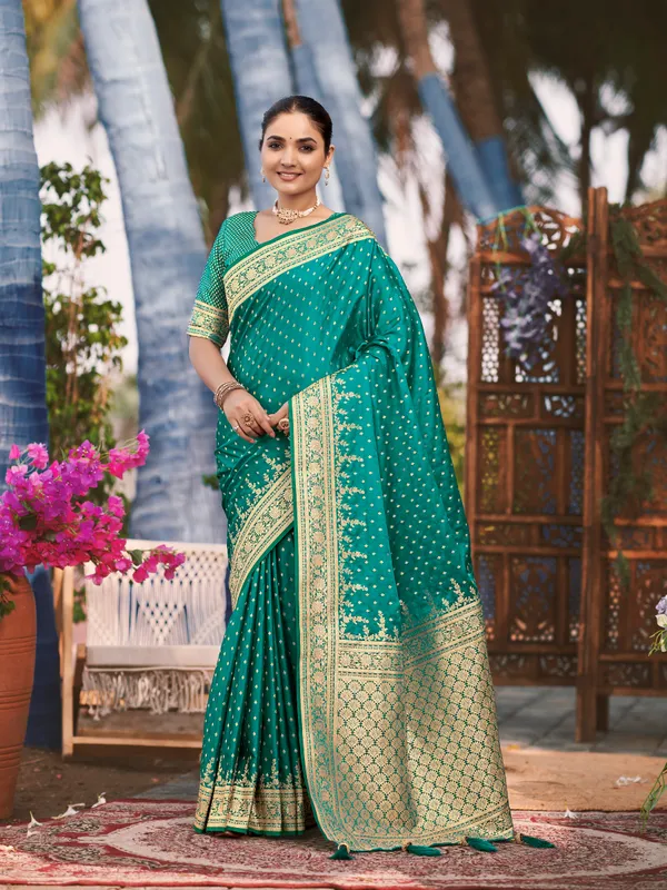 Manohari_Womens_Most_Trendy_Banarasi_Satin_Silk_Woven_Green_Saree_With_Heavy_Jacquard_Work_Saree_With_Blouse_Piece