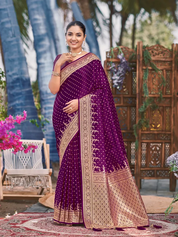 Manohari_Womens_Most_Trendy_Banarasi_Satin_Silk_Woven_Purple_Saree_With_Heavy_Jacquard_Work_Saree_With_Blouse_Piece