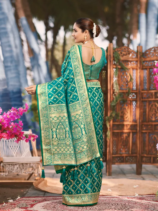 Manohari_Womens_Most_Trendy_Banarasi_Satin_Silk_Woven_Green_Saree_With_Heavy_Jacquard_Work_Saree_With_Blouse_Piece