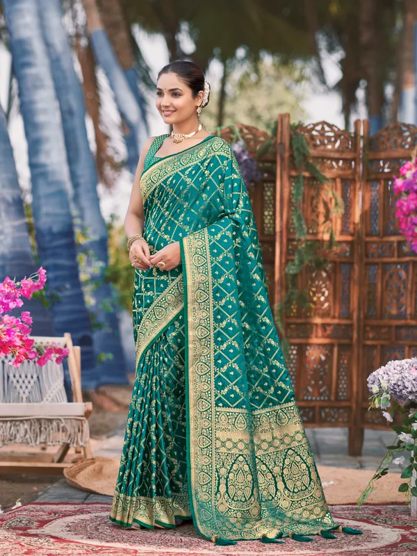 Manohari_Womens_Most_Trendy_Banarasi_Satin_Silk_Woven_Green_Saree_With_Heavy_Jacquard_Work_Saree_With_Blouse_Piece