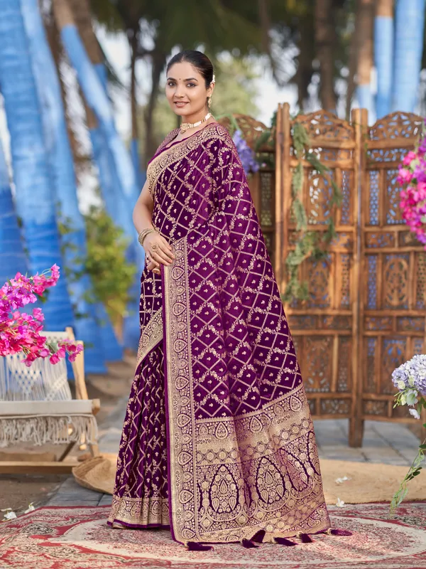 Manohari_Womens_Most_Trendy_Banarasi_Satin_Silk_Woven_Purple_Saree_With_Heavy_Jacquard_Work_Saree_With_Blouse_Piece
